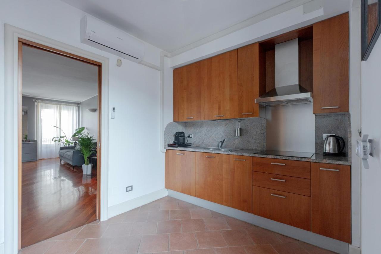 Attico In Piazza Duomo Apartment Milan Luaran gambar